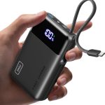 Beste powerbank iPhone INIU Power Bank 20000mAh, Klein 45W PD Snel Opladen Externe Batterij | met Geïntegreerde USB C Kabel, Vliegveilig Reizen Powerbank voor iPhone 18 17 16 Pro Max Samsung S26 S25 Xiaomi iPad enz
