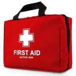 Active Era 90 EHBO-Koffer - First Aid Kit Hoogwaardige Medische Tas met 90 Items - Waterdicht - Multifunctioneel - Incl. Oogspoeling, 2 Coldpacks en Nooddekens - Draagbaar - 24x9x18cm